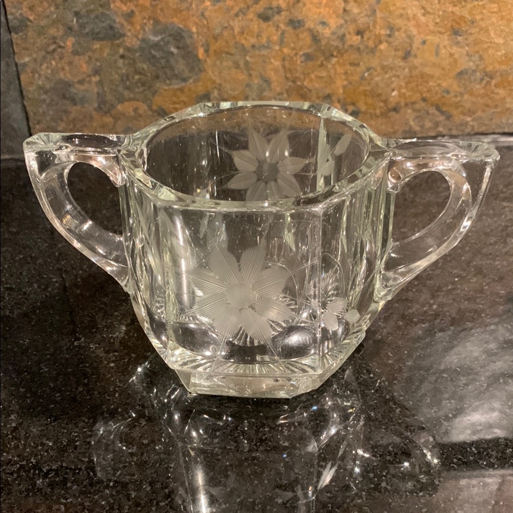 Vintage Etched Daisy/Floral Design Clear Glass  Sugar Bowl